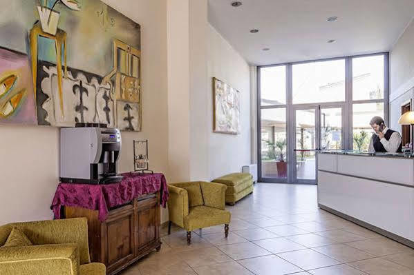 Aparthotel Anghel Siena Ngoại thất bức ảnh