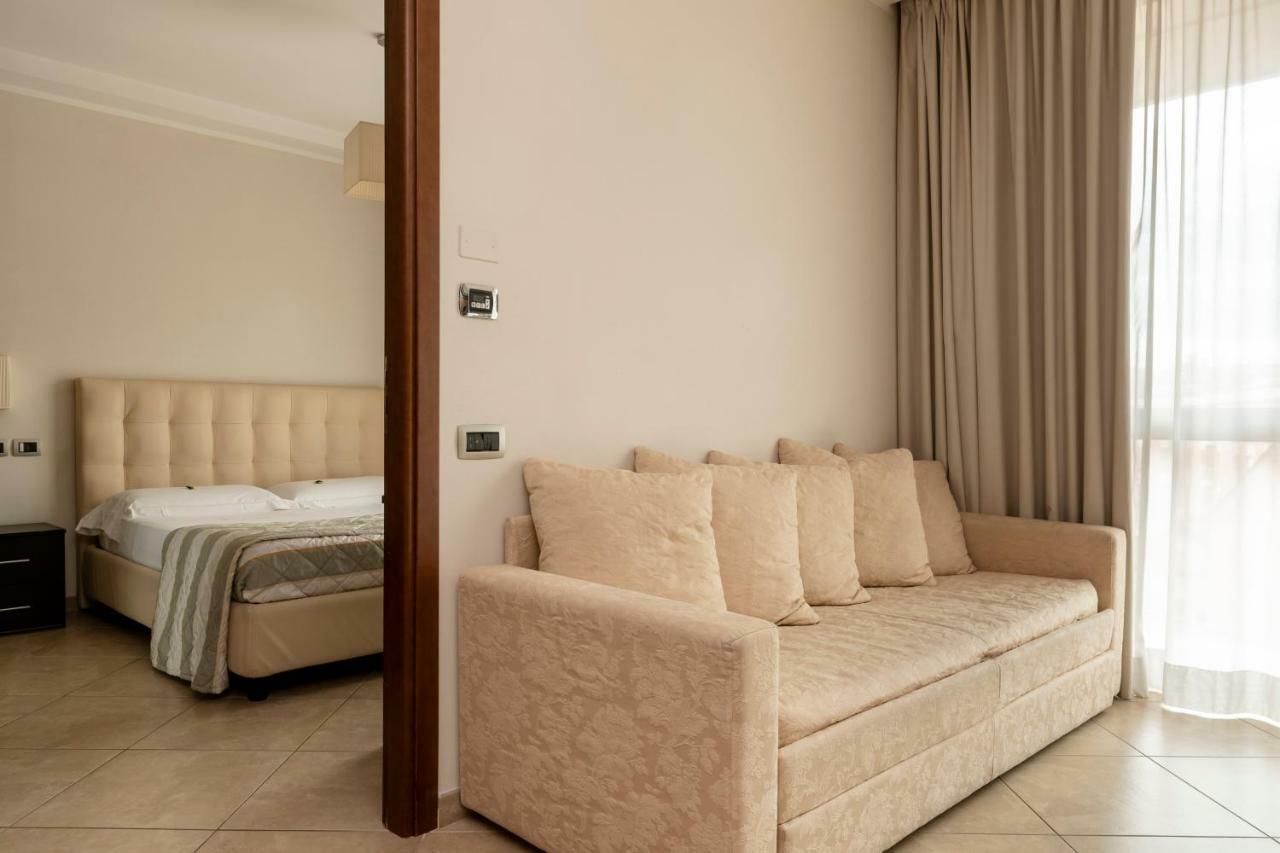 Aparthotel Anghel Siena Ngoại thất bức ảnh