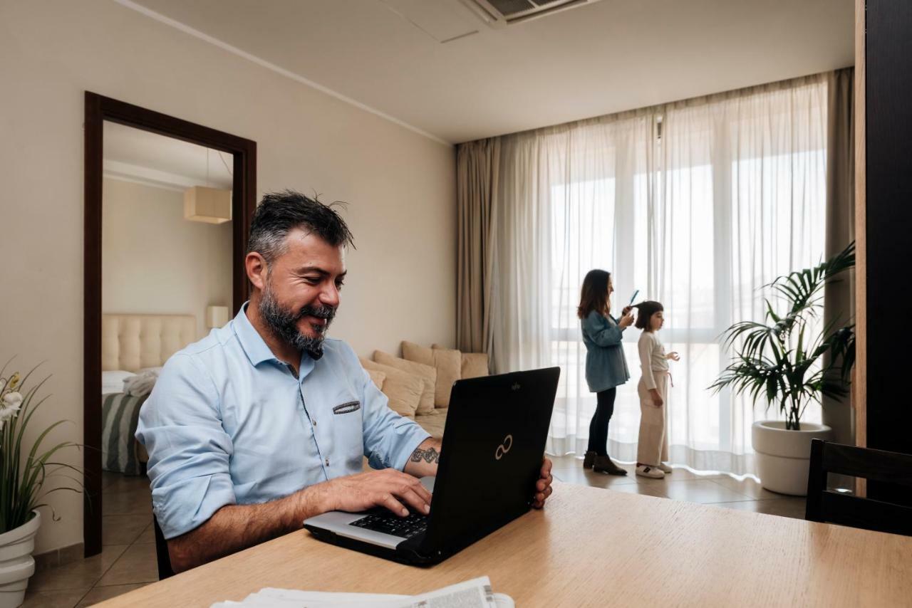 Aparthotel Anghel Siena Ngoại thất bức ảnh