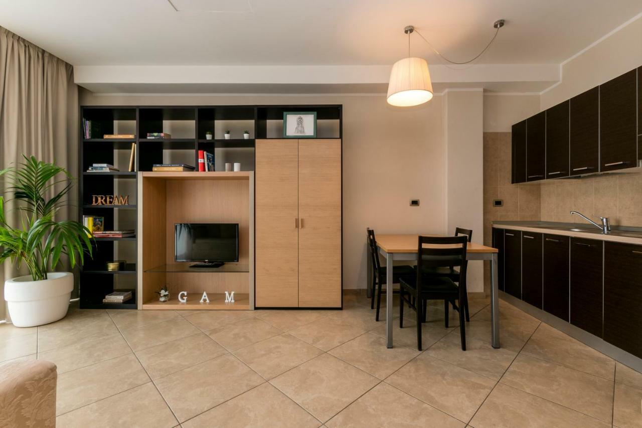 Aparthotel Anghel Siena Ngoại thất bức ảnh